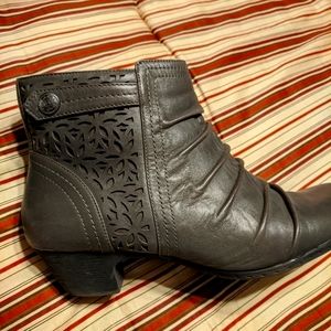 Rockport grey boots size 10m